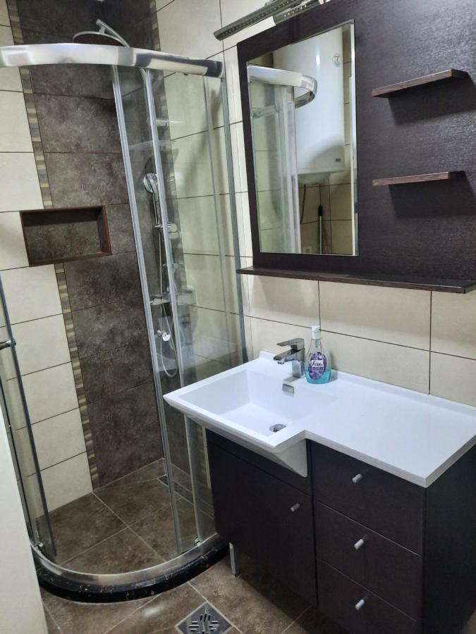 Ferienwohnung Apartman Nk Nikšić Exterior foto