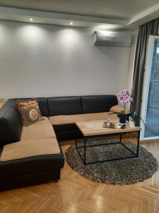 Ferienwohnung Apartman Nk Nikšić Exterior foto